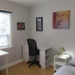 High Park Single Room With Personal Washroom And Kitchen