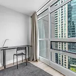 2 Bedroom With City Views With Free Parking And Pool