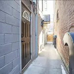 Casa Hotel Stylish Suite With Patio In Leslieville