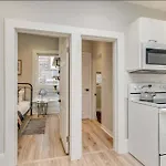 Casa Leslieville - 2Br Suite With Lrg Patio