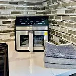 Iresidence In Toronto - Unique Mansion - Fantastic Views
