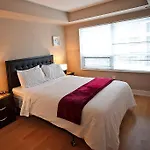 Red Maple Suites - Blue Jays Way