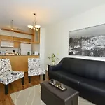Atlas Suites - Mariner Furnished Apartments