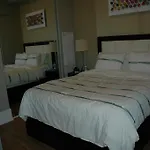 Living Suites Toronto - Front & John