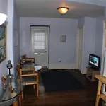 Comfy Guesthouse & Suite