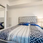 Aaira Suites At York Street