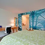 Hotel Indigo Toronto Airport
