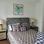Simply Comfort. Gorgeous Downtown Apartments