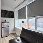 Toronto Rooms And Suites