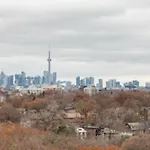 Toronto Sophisticated Studio