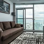 Quickstay - Condo In The Sky