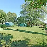 Richview Gardens Suite