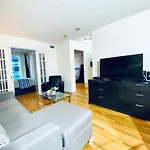 City Stay Condos - Downtown Toronto, Simcoe Street
