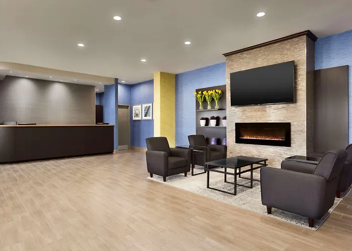 Travelodge By Wyndham Toronto East