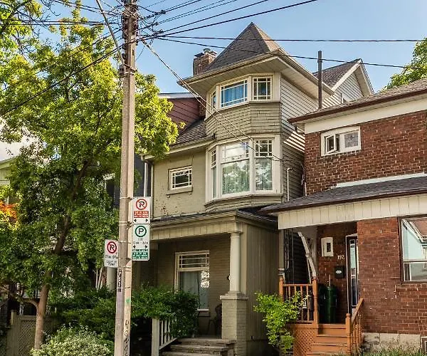 Cozy 5 Bedroom House In Downtown Toronto By Globalstay