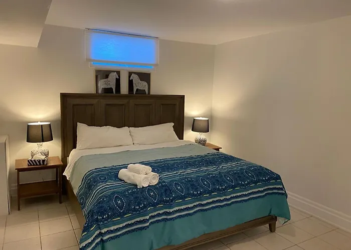 Yorkmills And Bayview !C Spacious Modern Private Bdr With Shared Bathroom