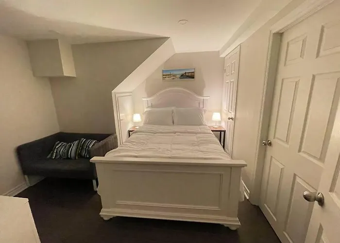 Lovely Junior 1 Bedroom Basement Apartment