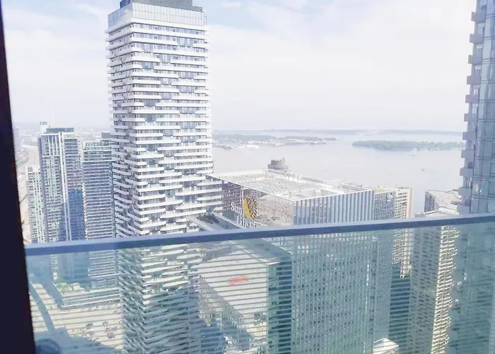 Comfort Opulence Suites Downtown 42Th Floor Suite With Lakeview