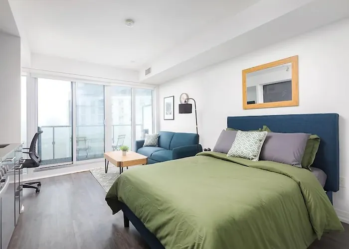 Spacious Studio W/ View! Steps From Eatons & Tmu!