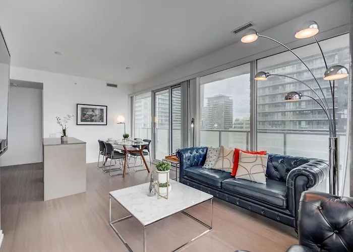 Luxury Condo By Cn Tower