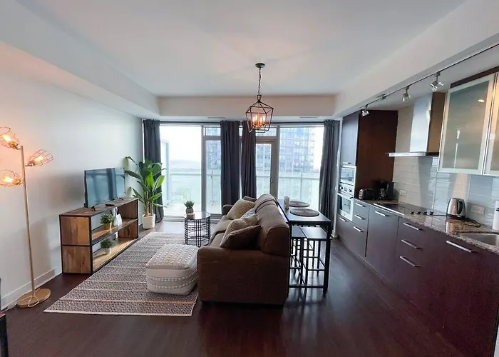 Simply Comfort Suites - Unique Apartment In Ice Condos