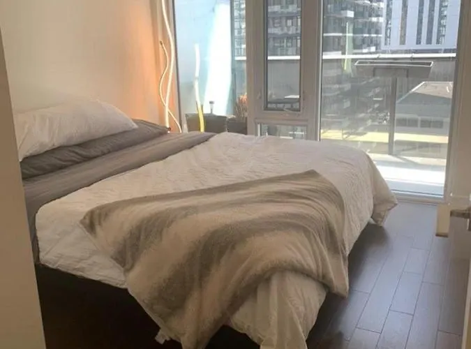Beautiful 1Bd Entertainment Disrtrict.