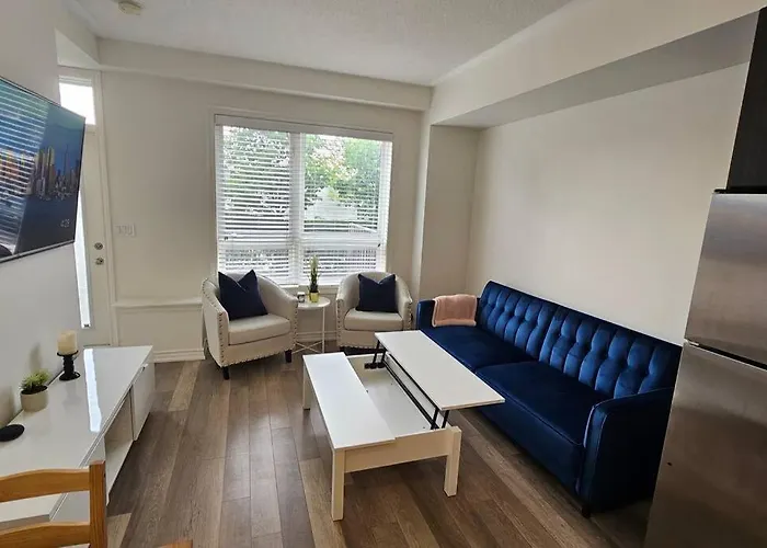 Entire 2 Bedroom Townhouse In Toronto!