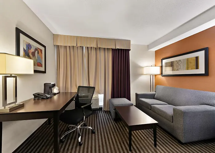 Best Western Plus Toronto North York Hotel & Suites
