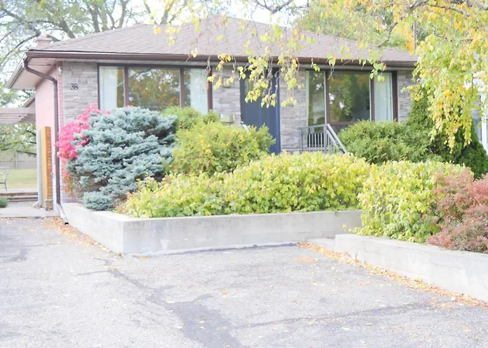 Richview Gardens Suite