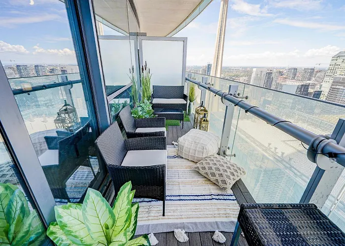 Skytree - Modern Rusty Condo Close To Union Station In Heart Of Downtown