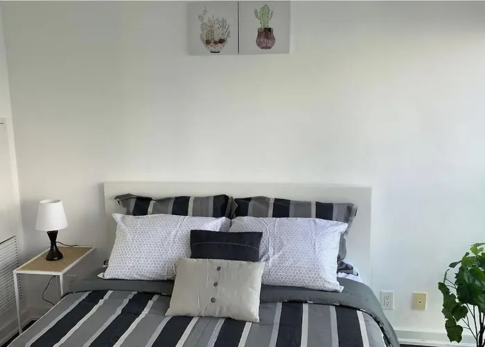 Comfort Two Beds Suite By Cn Tower Rogers Centre Plus Free Parking