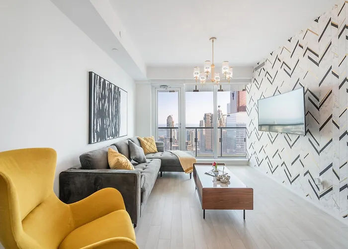 Designer 1Br Suite With Cn Tower, Skyline View