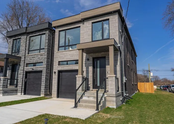 Luxurious House In Scarborough