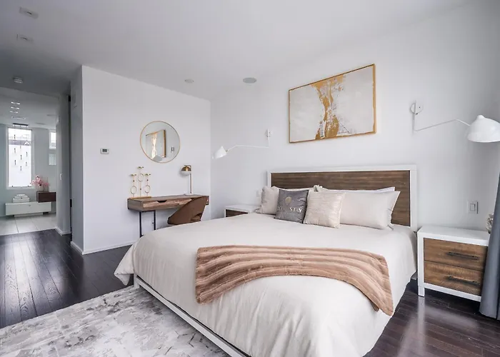 Fancy Downtown House With Hot Tub & Bbq By Globalstay