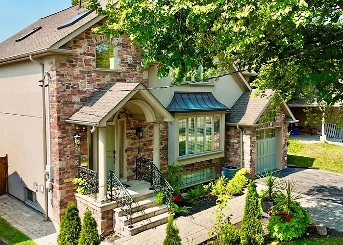 Iresidence In Toronto - Unique Mansion - Fantastic Views