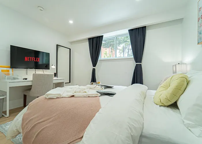 Room With Working Space, Equipped Kitchen, Comfortable Bed