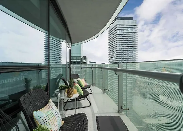 New Superior Lakeview Luxury Top Floor 3-Bedroom Suite On 48Th Floor