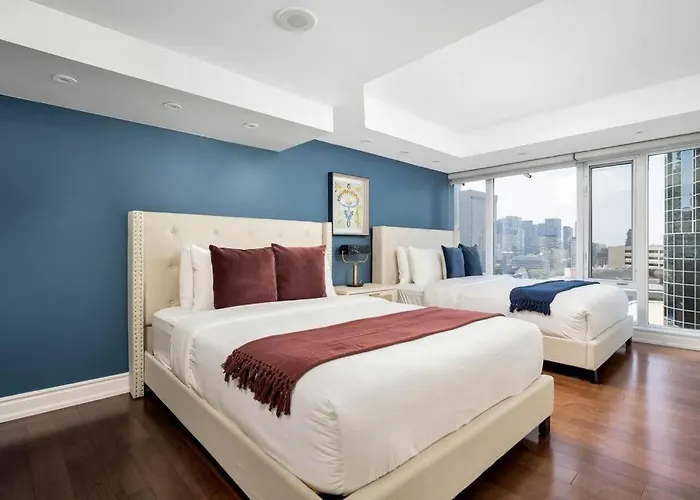 Centrally Located 2 Bd 2 Bth With Parking