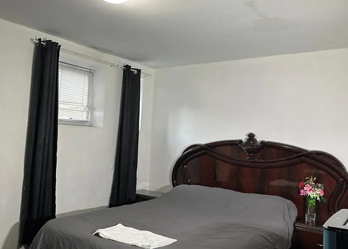 Lower Loft Suite -Space Share