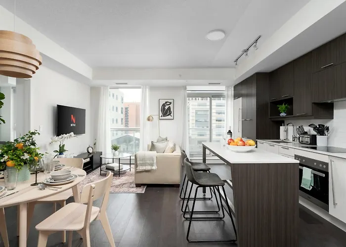2Br 2Ba Suite With Sofa Bed By Financial District