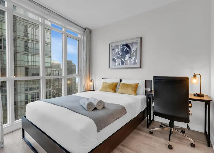 Chic Toronto Suite