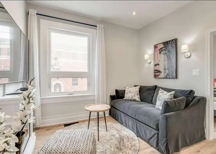 Casa Leslieville - 2Br Suite With Lrg Patio