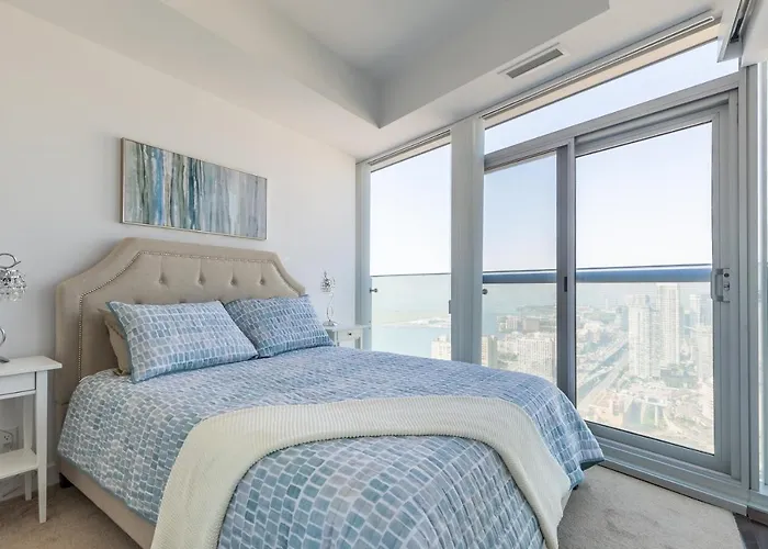 Simply Comfort. Gorgeous Downtown Apartments