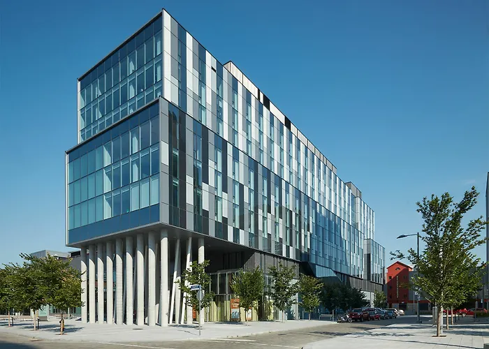 Residence & Conference Centre - Toronto Downtown