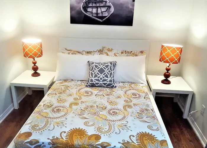 Lavish Suites - 4 Bedroom Guesthouse