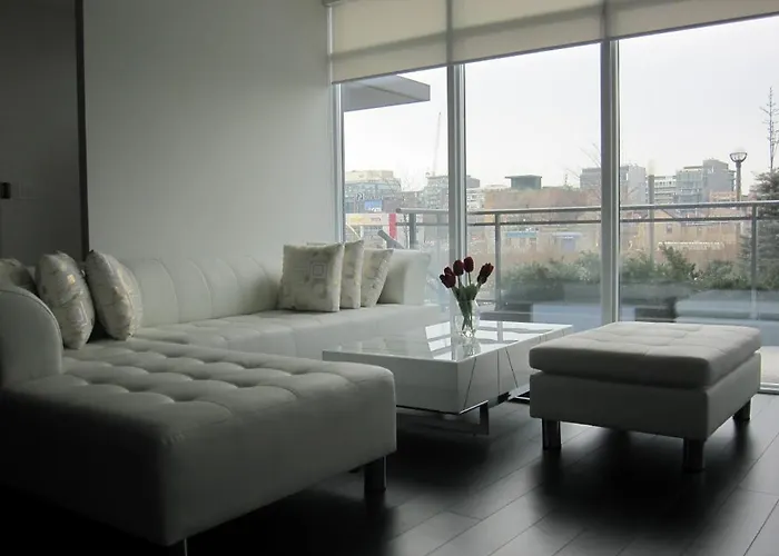 Hydewest - Iceboat Terrace Furnished Townhome