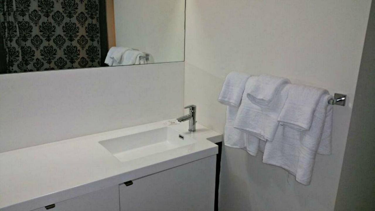 Pelicanstay At Yonge & Sheppard North York Apartment *