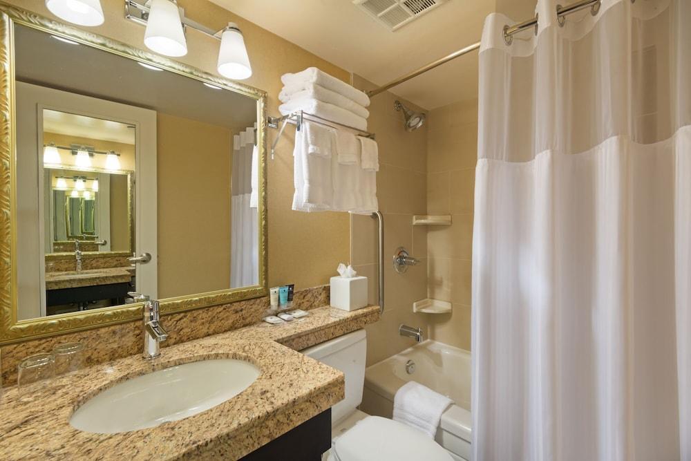 Hotel Crowne Plaza Airport By Ihg Toronto