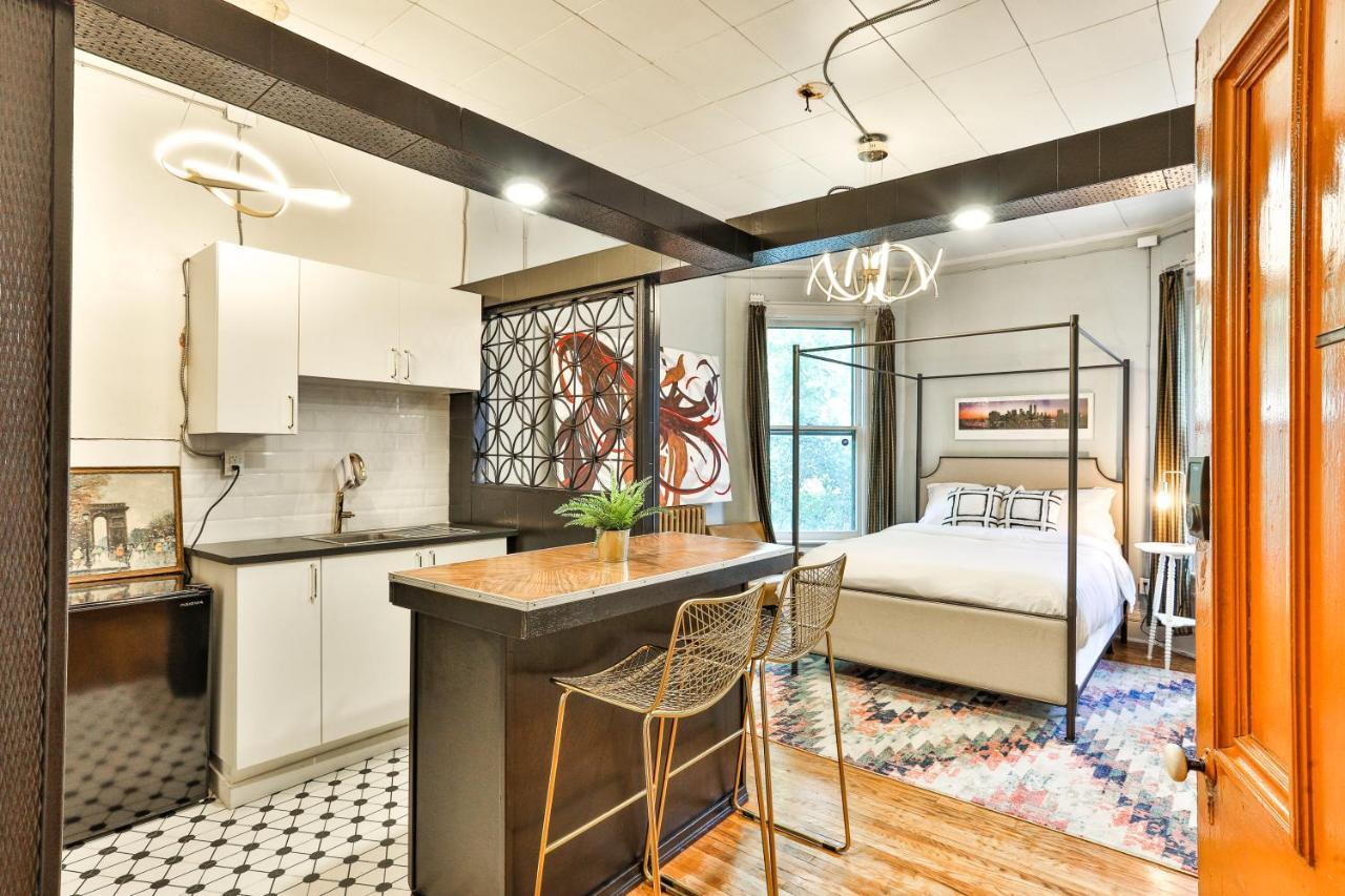 Eclectic Victorian West House Aparthotel