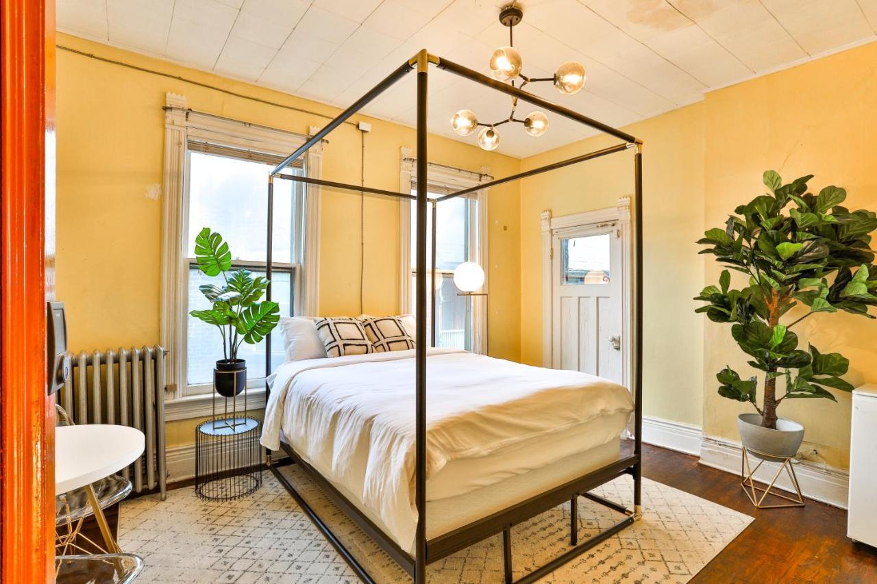 Aparthotel Eclectic Victorian West House 5*